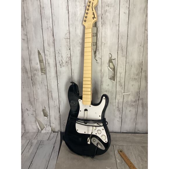 Harmonix Guitar Hero Rock Band Fender Stratocaster 19091 Wii - No Dongle -Tested - Picture 1 of 6